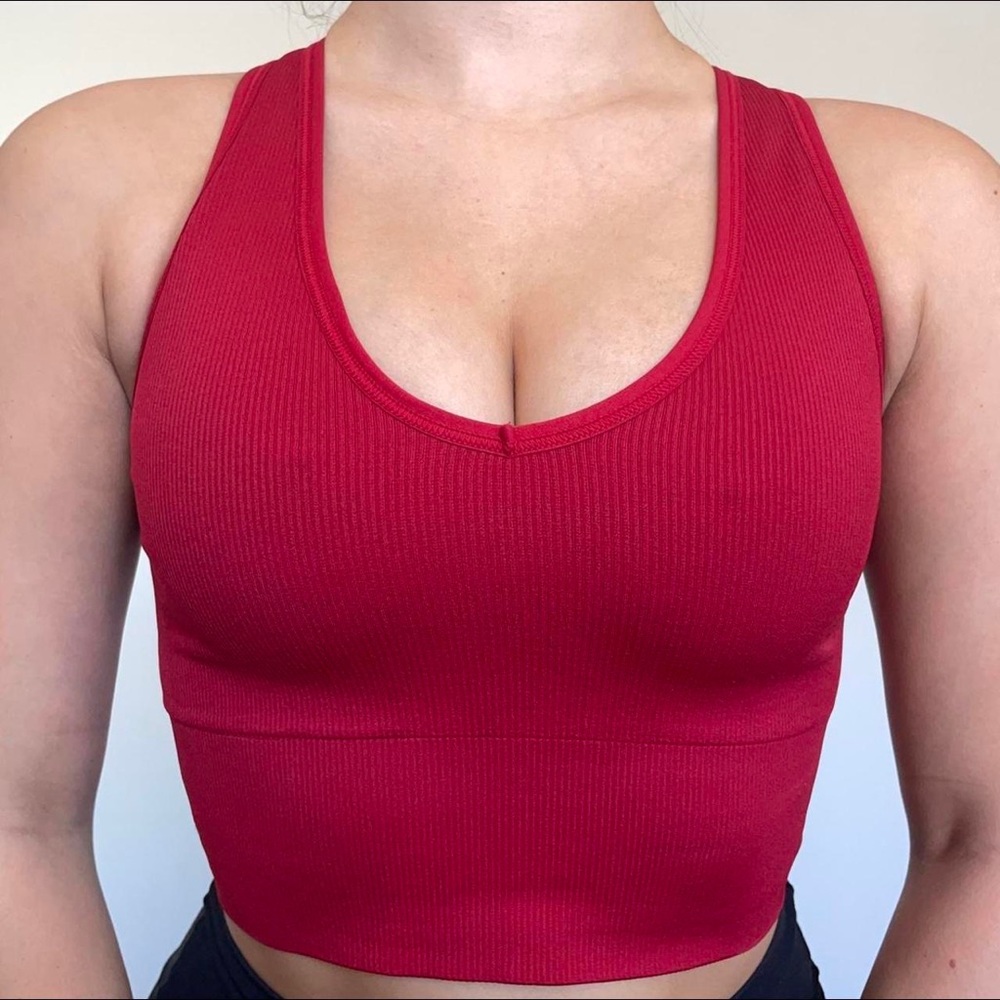 Athleta Red Ribbed Seamless V Neck Sleeveless Crop Top